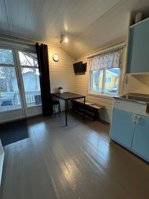 Idyllisk Minihus I Landlige Omgivelser - Med 5 Sengeplasser Og Parkering Åsen Exteriér fotografie